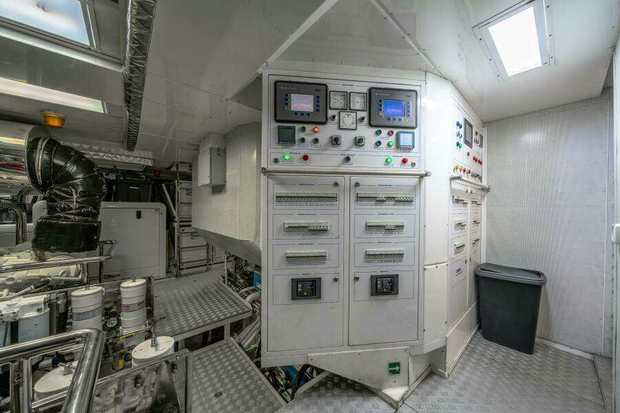 HORIZON 93ft Benetti Yacht For Sale