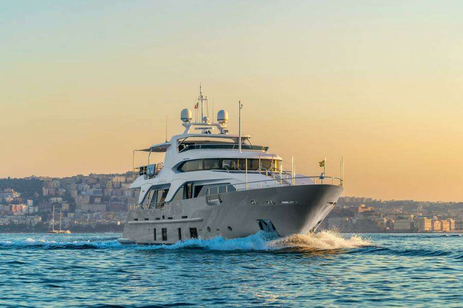 HORIZON 93ft Benetti Yacht For Sale