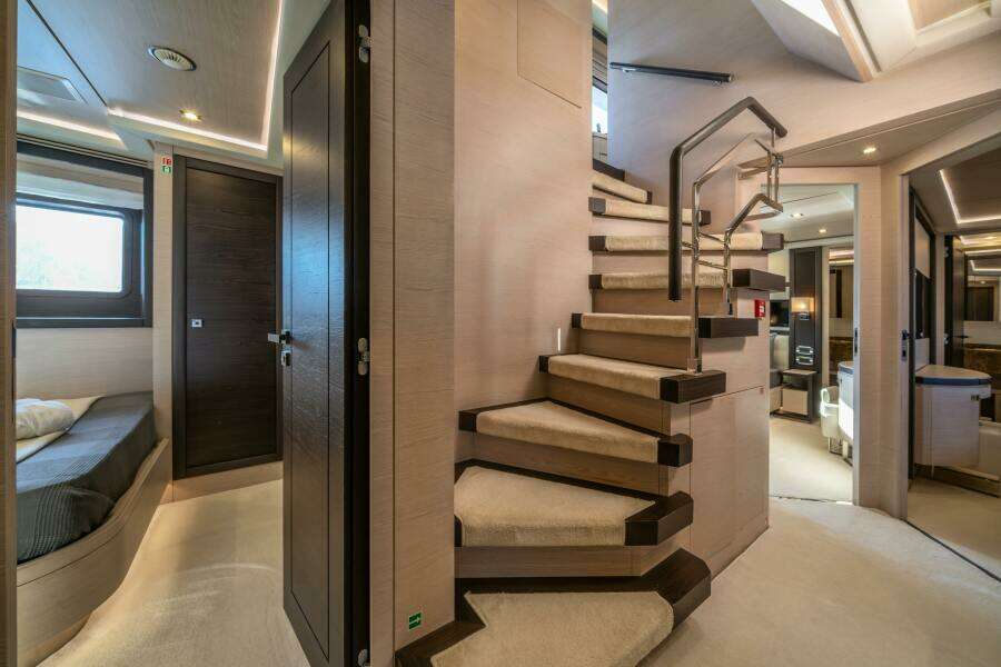 HORIZON 93ft Benetti Yacht For Sale