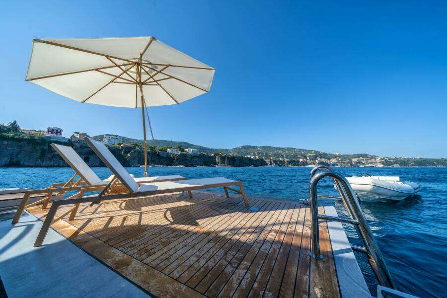 HORIZON 93ft Benetti Yacht For Sale