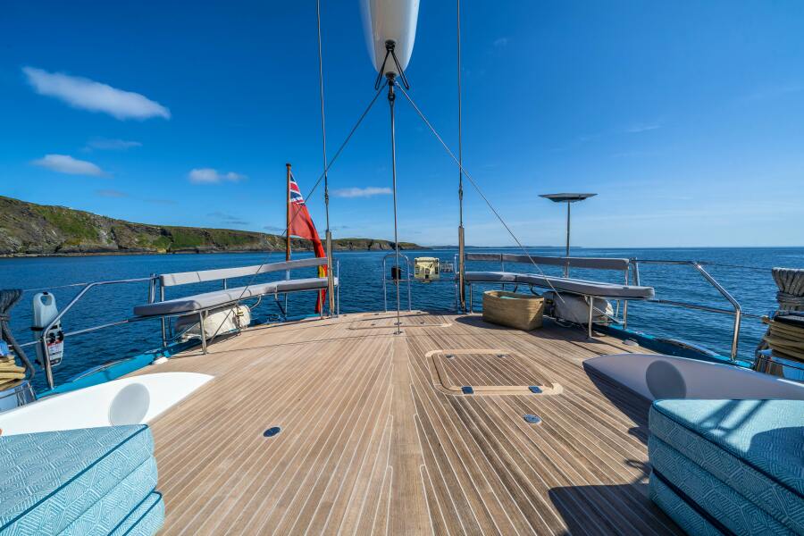 88' 2013 Oyster Yachts Oyster 885