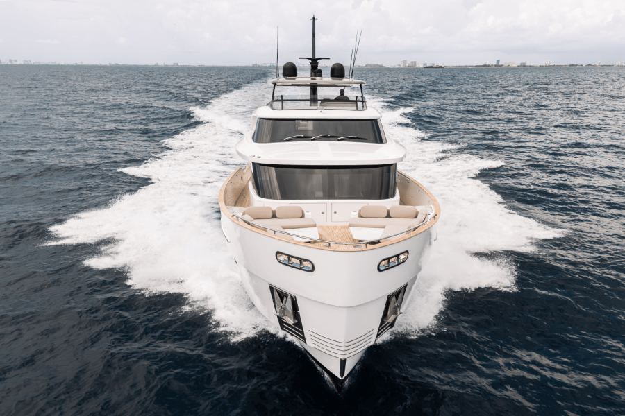84ft Azimut Yacht For Sale