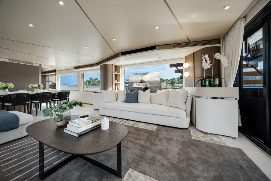 84ft Azimut Yacht For Sale