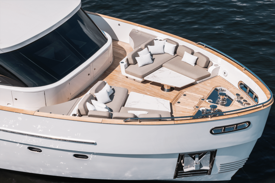 84ft Azimut Yacht For Sale
