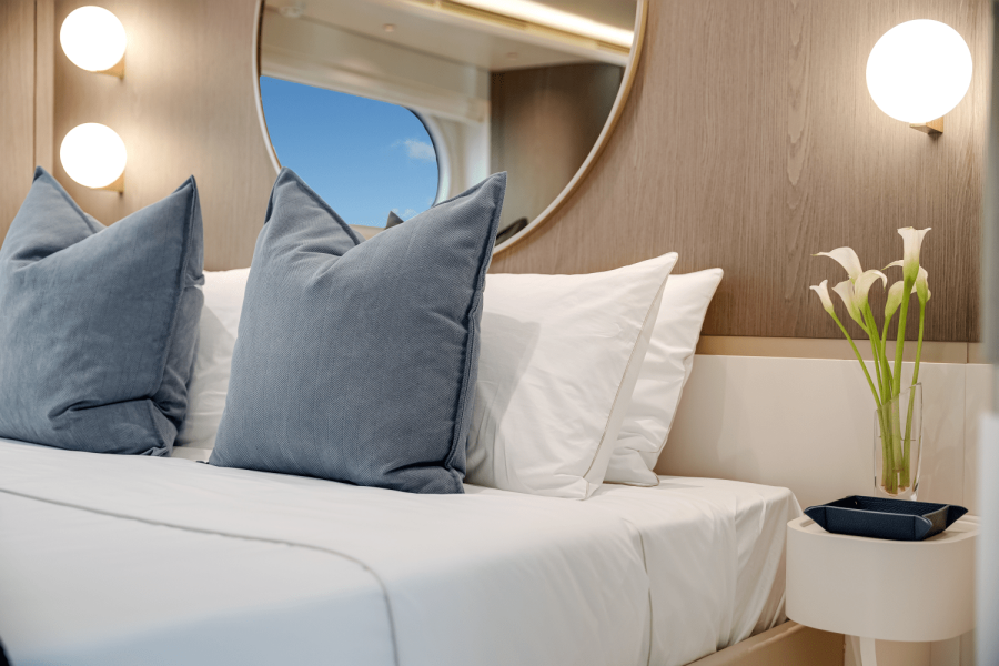 84ft Azimut Yacht For Sale
