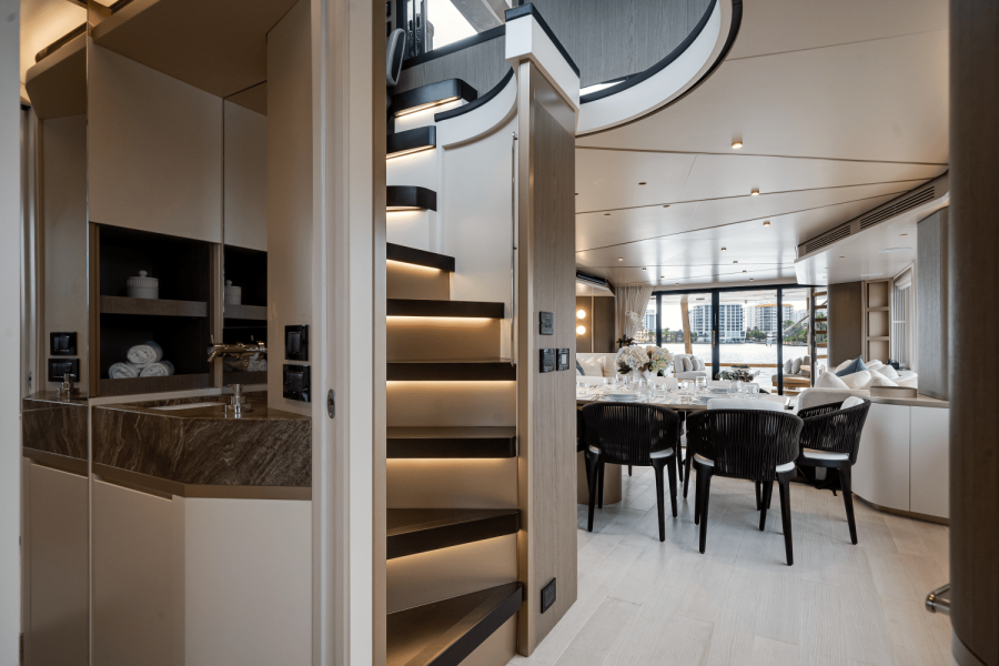 84ft Azimut Yacht For Sale