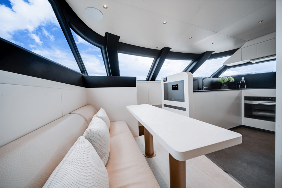 84ft Azimut Yacht For Sale
