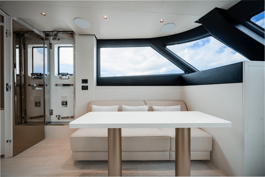 84ft Azimut Yacht For Sale
