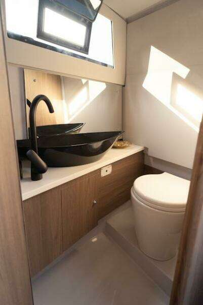 32ft Virtue Yacht For Sale