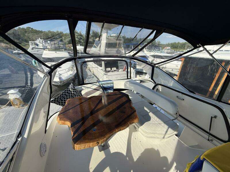 Sweet Spot 40ft Sea Ray Yacht For Sale
