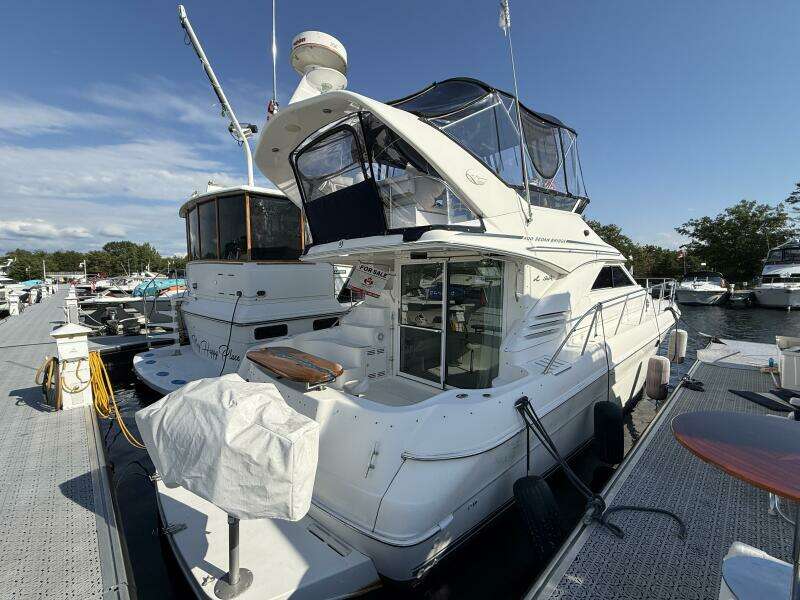 Sweet Spot 40ft Sea Ray Yacht For Sale