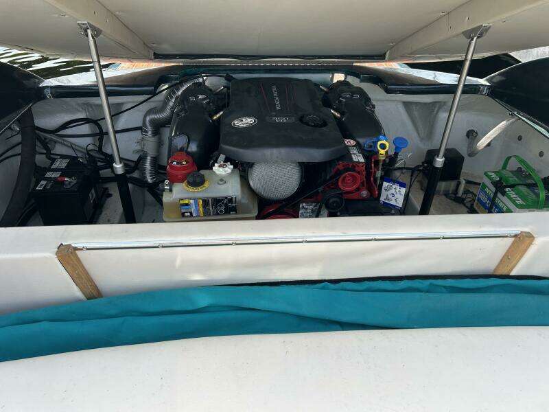 25ft Kavalk Yacht For Sale