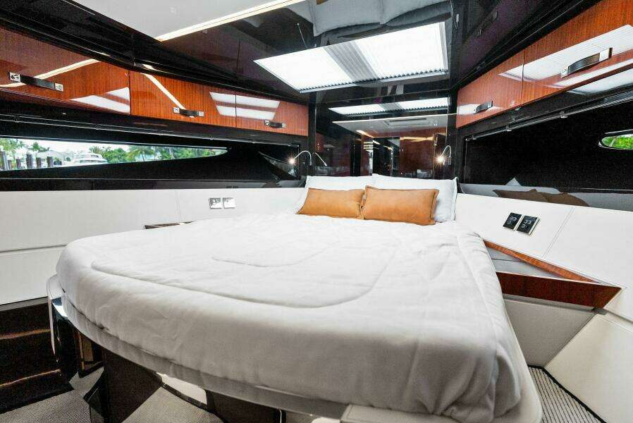 PHANTOM 56ft Riva Yacht For Sale