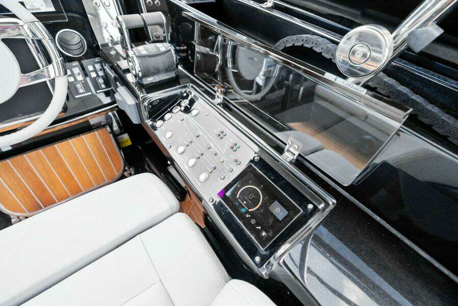 PHANTOM 56ft Riva Yacht For Sale