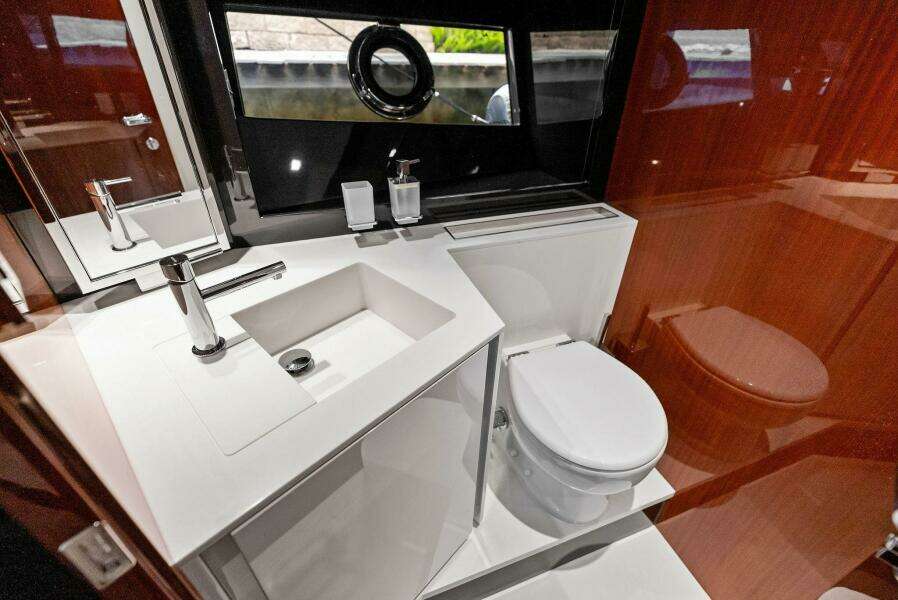 PHANTOM 56ft Riva Yacht For Sale