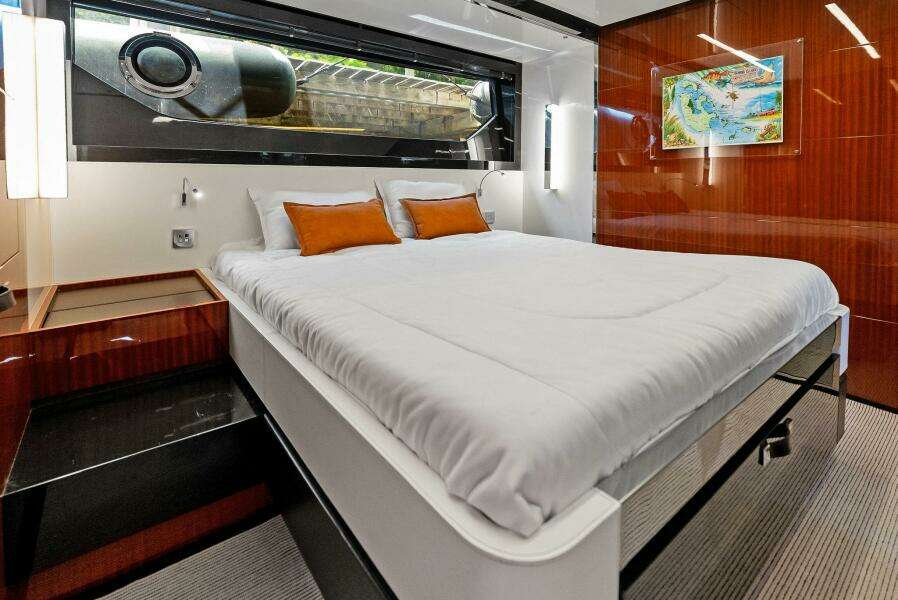 PHANTOM 56ft Riva Yacht For Sale