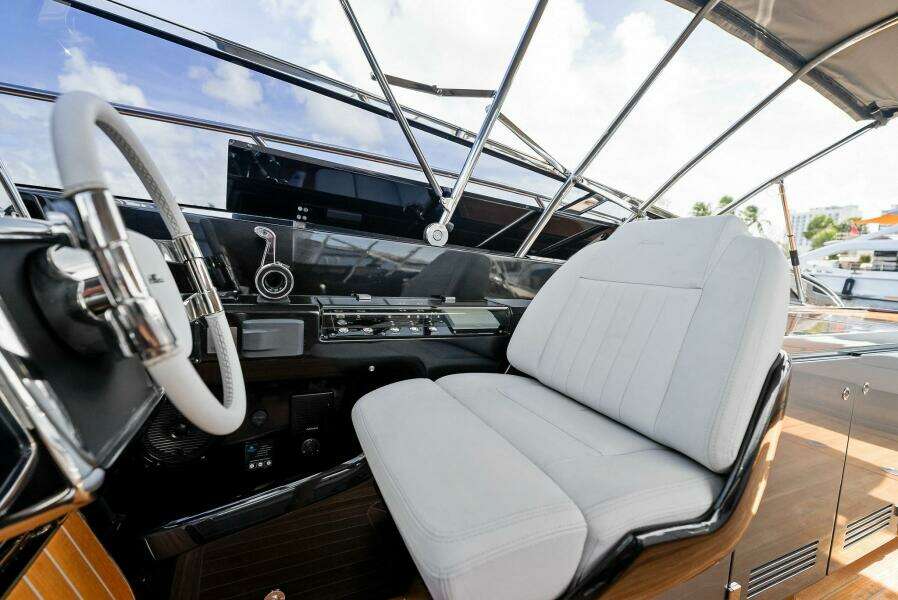 PHANTOM 56ft Riva Yacht For Sale
