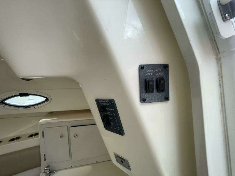 OFFLINE 23ft Polar Yacht For Sale