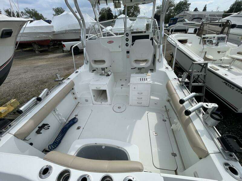 OFFLINE 23ft Polar Yacht For Sale