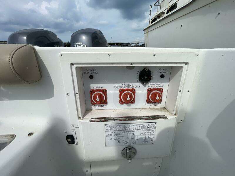 OFFLINE 23ft Polar Yacht For Sale