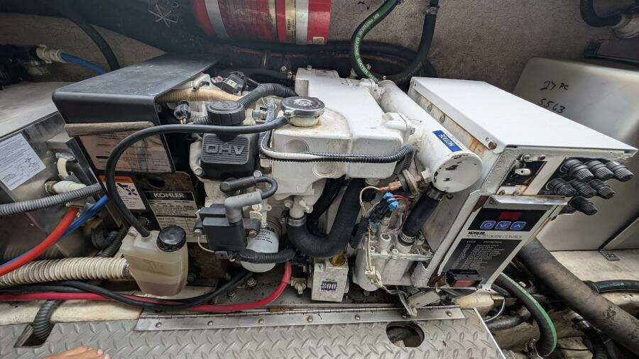 S E W  Nauti 27ft Formula Yacht For Sale