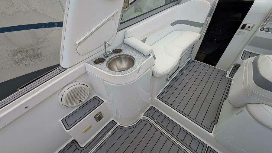 S E W  Nauti 27ft Formula Yacht For Sale