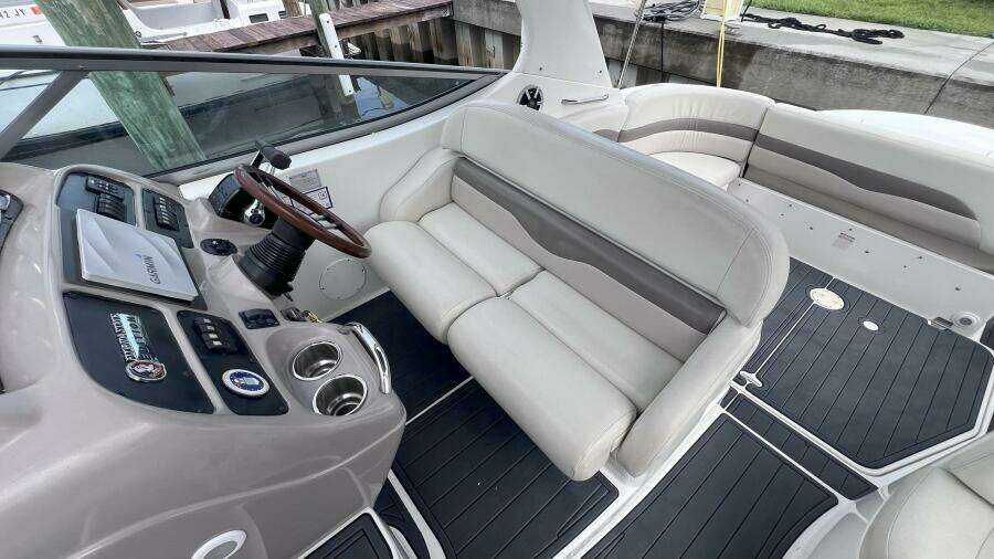 Menina Brasileira 33ft Chaparral Yacht For Sale