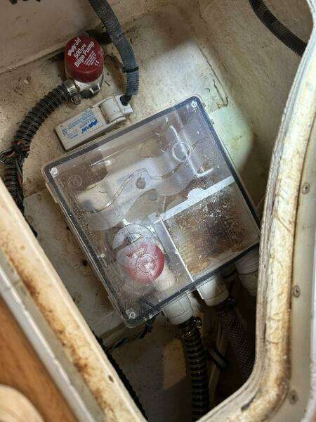 Menina Brasileira 33ft Chaparral Yacht For Sale