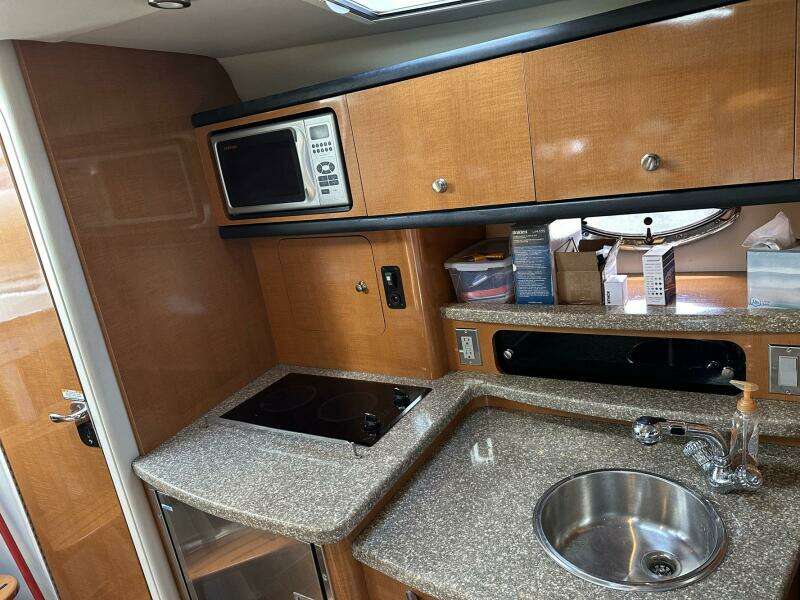 Menina Brasileira 33ft Chaparral Yacht For Sale