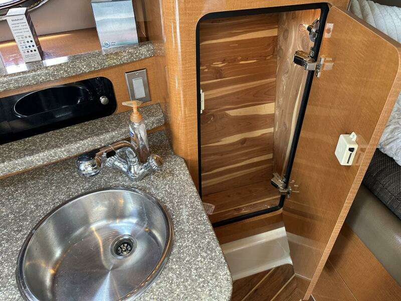 Menina Brasileira 33ft Chaparral Yacht For Sale