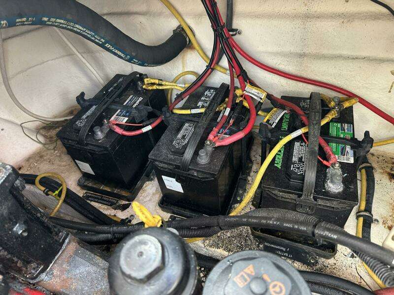 Menina Brasileira 33ft Chaparral Yacht For Sale