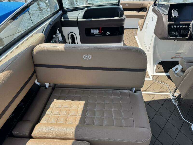 30ft Cobalt Yacht For Sale