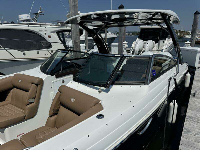 30ft Cobalt Yacht For Sale