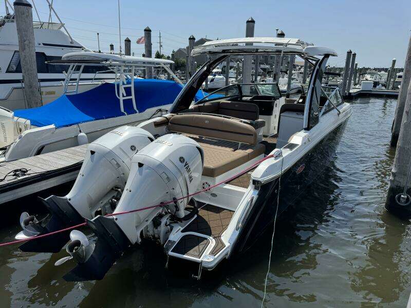 30ft Cobalt Yacht For Sale