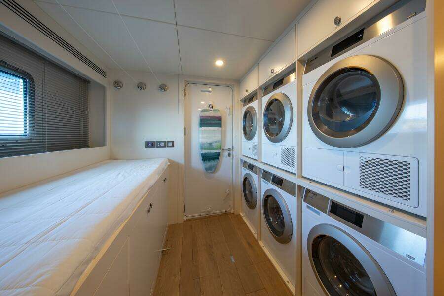OSCAR 121ft Numarine Yacht For Sale