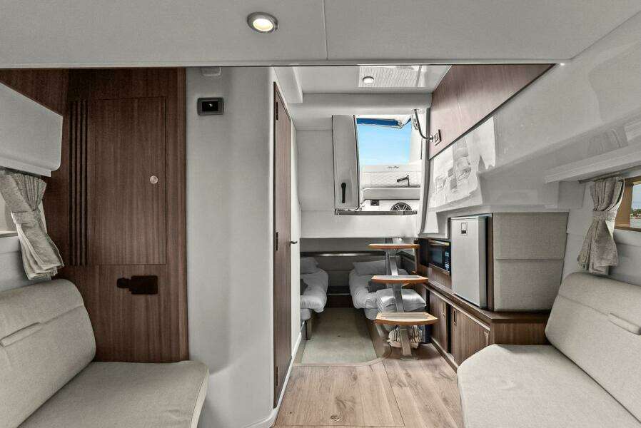 Salt and Light 32ft Sea Ray Yacht For Sale