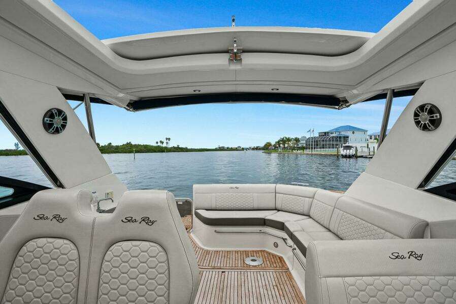 Salt and Light 32ft Sea Ray Yacht For Sale