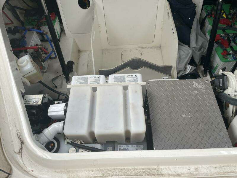 Salt and Light 32ft Sea Ray Yacht For Sale