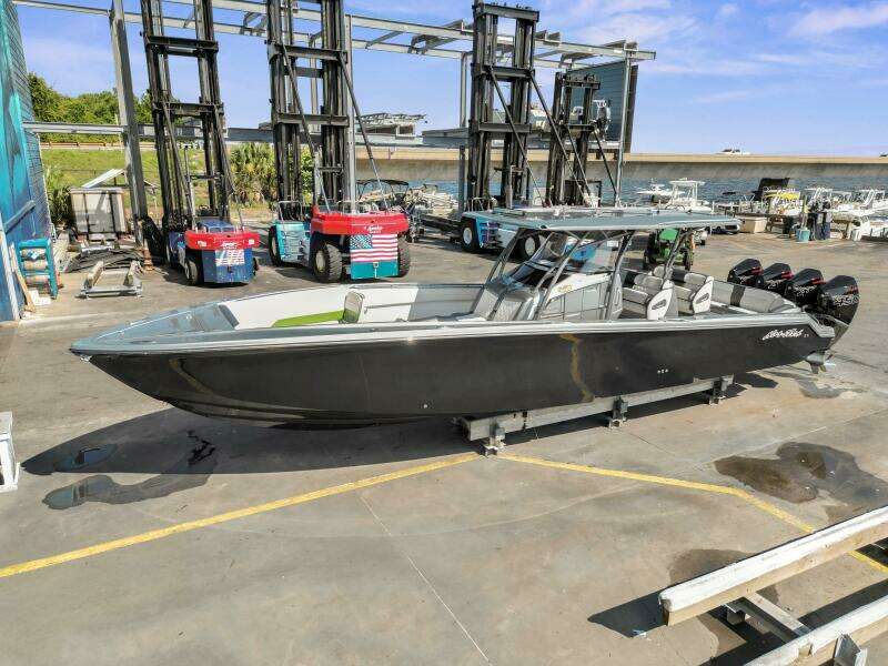 39ft Nor Tech Yacht For Sale