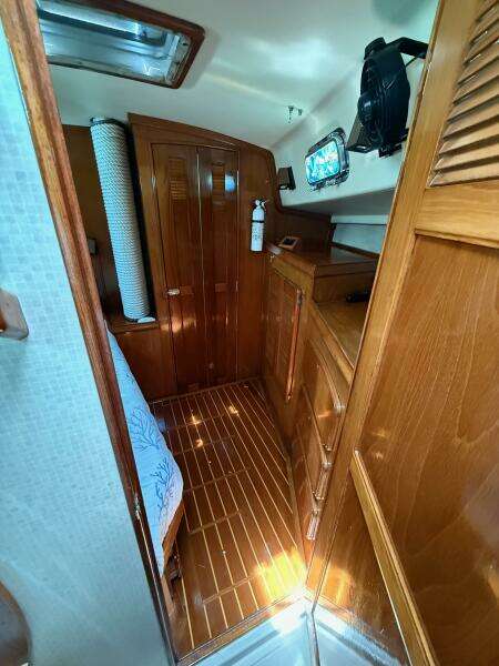 Moonsplash 38ft Island Packet Yacht For Sale