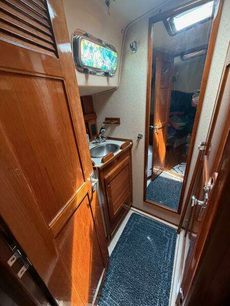 Moonsplash 38ft Island Packet Yacht For Sale