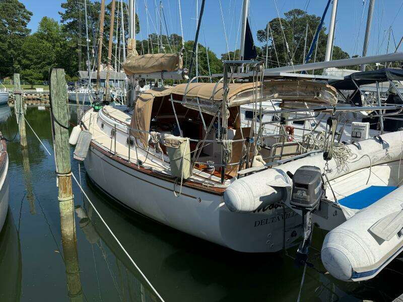 Moonsplash 38ft Island Packet Yacht For Sale