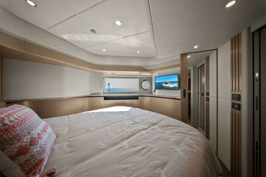 2025 Absolute Navetta 53 - Stateroom