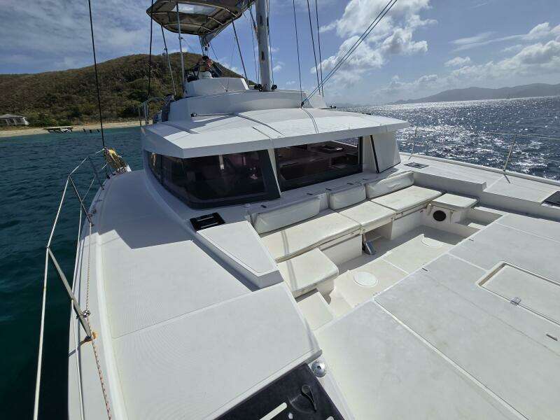 Tropical D Tour 43ft Bali Yacht For Sale