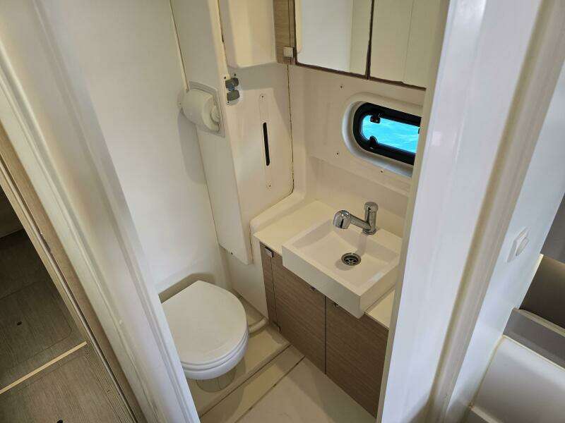 Tropical D Tour 43ft Bali Yacht For Sale