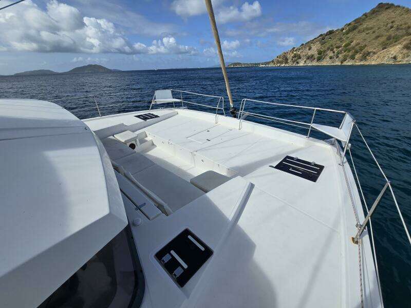 Tropical D Tour 43ft Bali Yacht For Sale