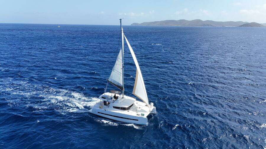 Tropical D Tour 43ft Bali Yacht For Sale
