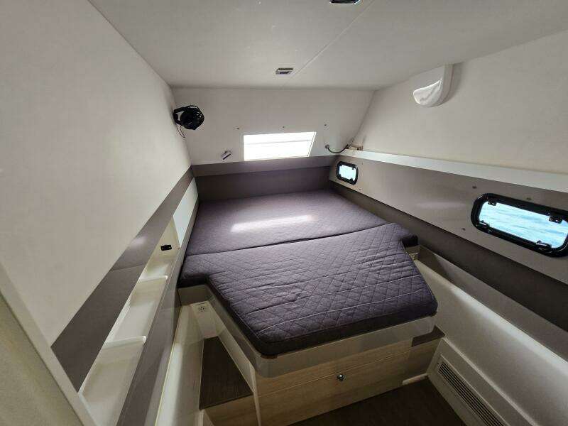 Tropical D Tour 43ft Bali Yacht For Sale