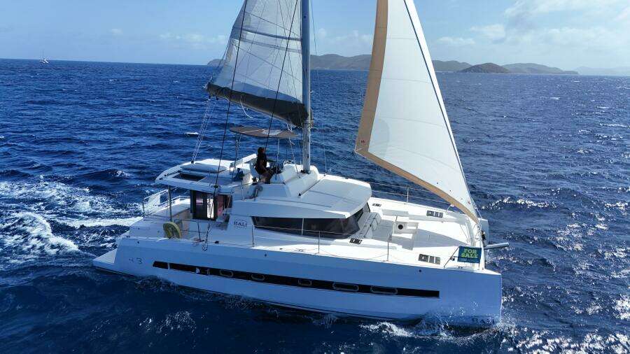Tropical D Tour 43ft Bali Yacht For Sale