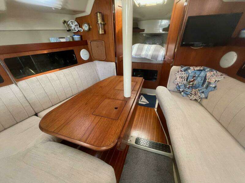 Luffing Life 36ft Hunter Yacht For Sale